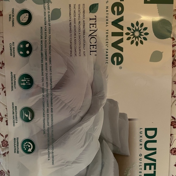 Queen Size Duvet w cover - Picture 4 of 4